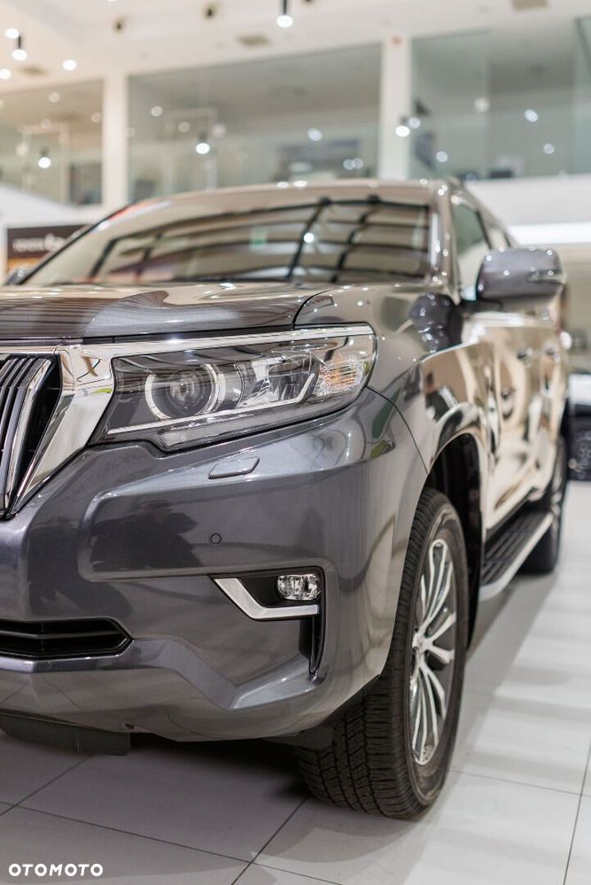 Toyota Land Cruiser - 11