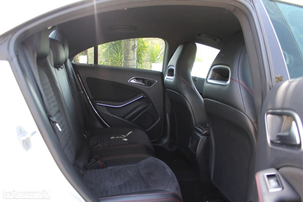 Mercedes-Benz CLA 200 CDI AMG Line Aut. - 28