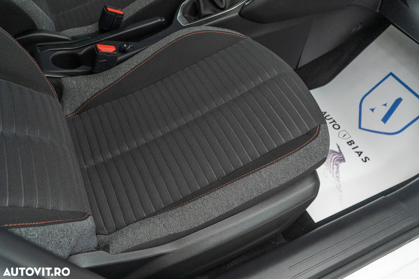 Peugeot 208 PureTech 75 Allure Pack - 37