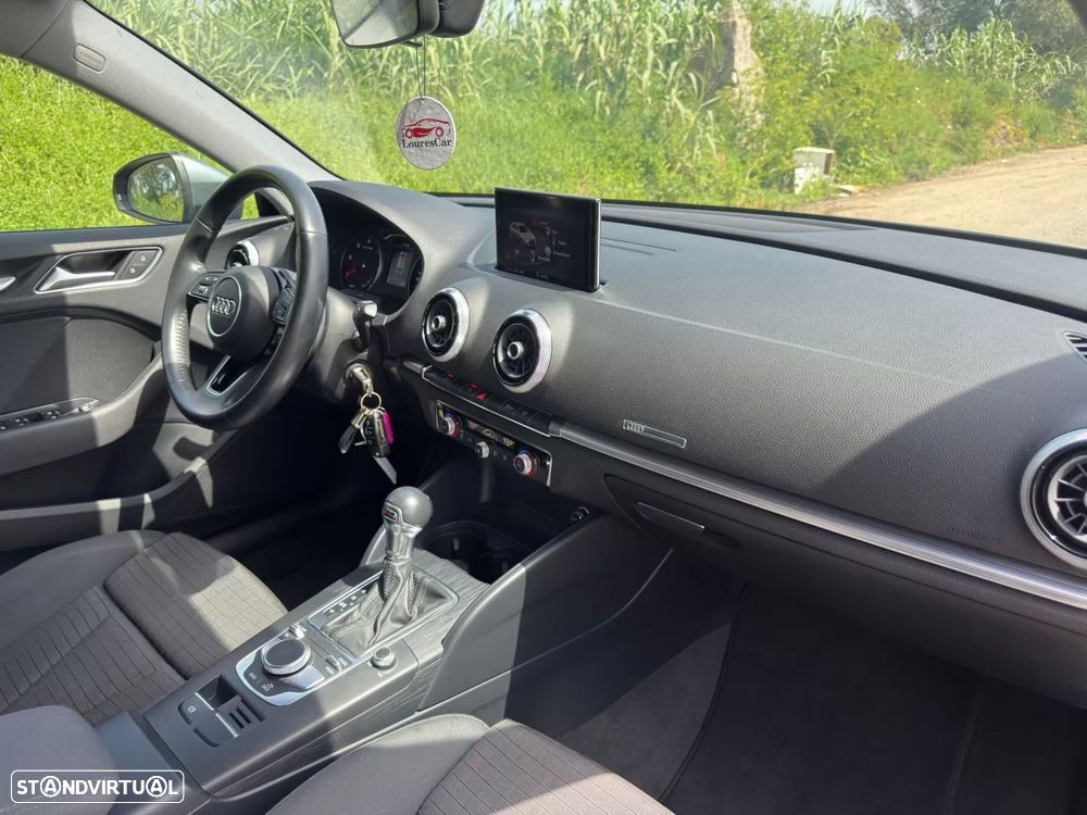 Audi A3 Sportback 1.6 TDI Sport S tronic - 11