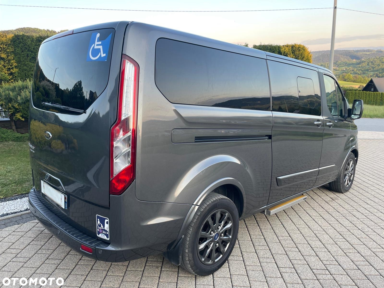 Ford Tourneo Custom 320 L2H1 VA Autm Titanium X - 3