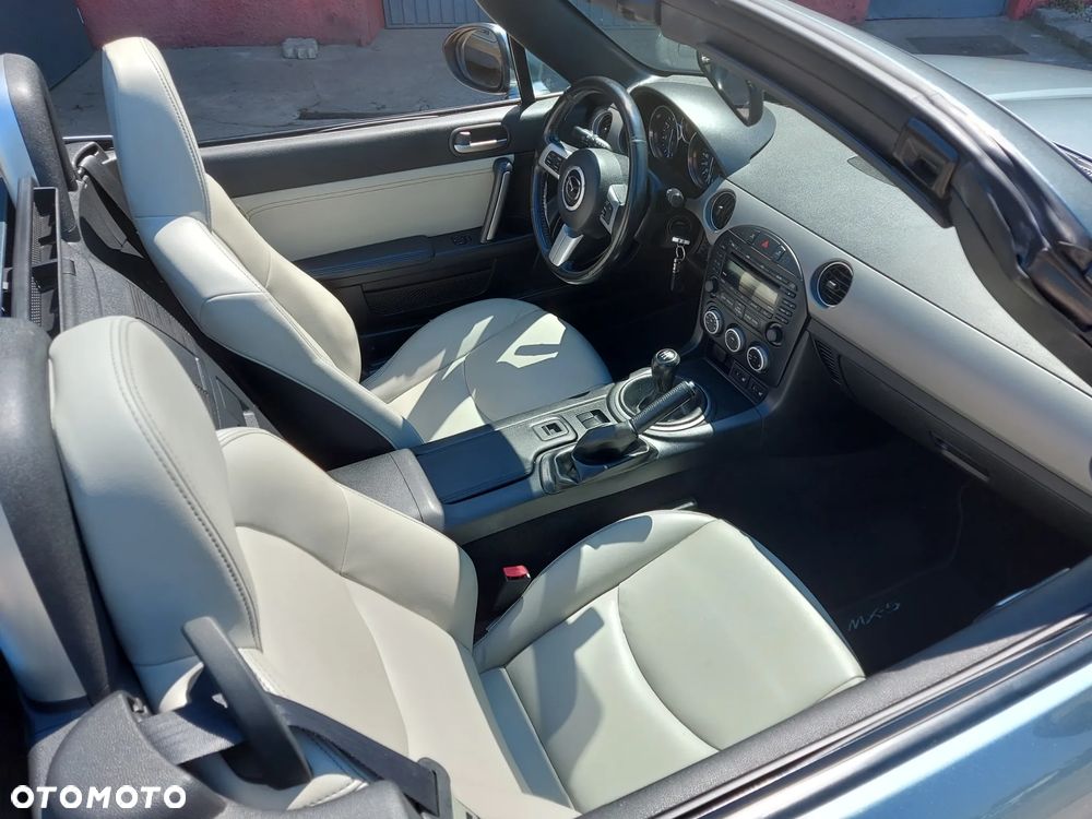 Mazda MX-5 1.8 MZR Roadster Coupe Kaminari - 28