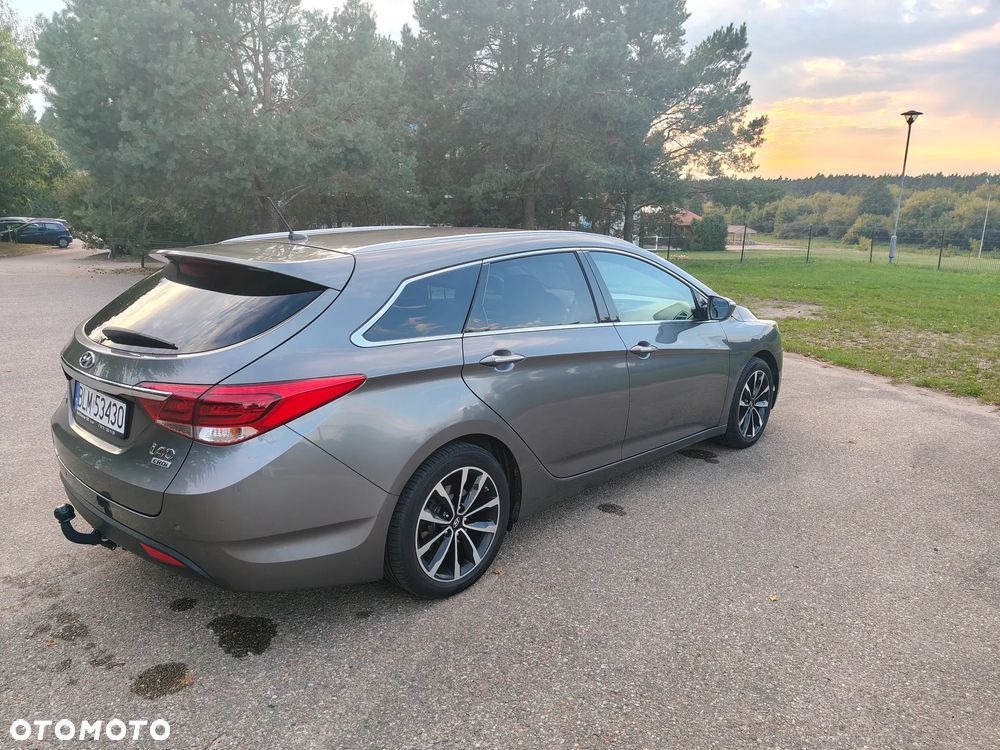 Hyundai i40 1.7 CRDi Comfort DCT - 4