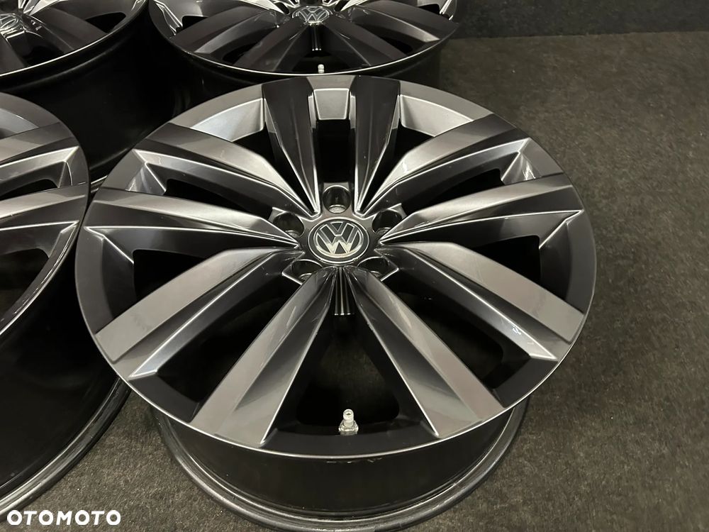 Alufelgi VW Arteon R-Line, Passat B8, B7, Tiguan, Sharan 18 cali 5x112 4szt. Ładne z czujnikami! - 14