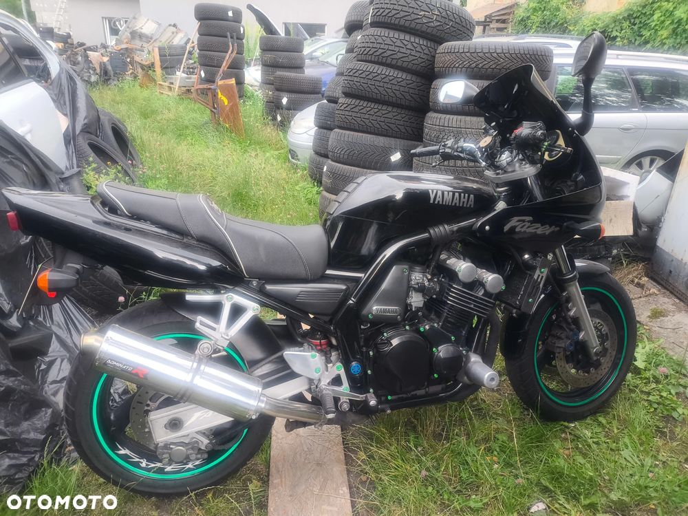 Yamaha FZS - 9