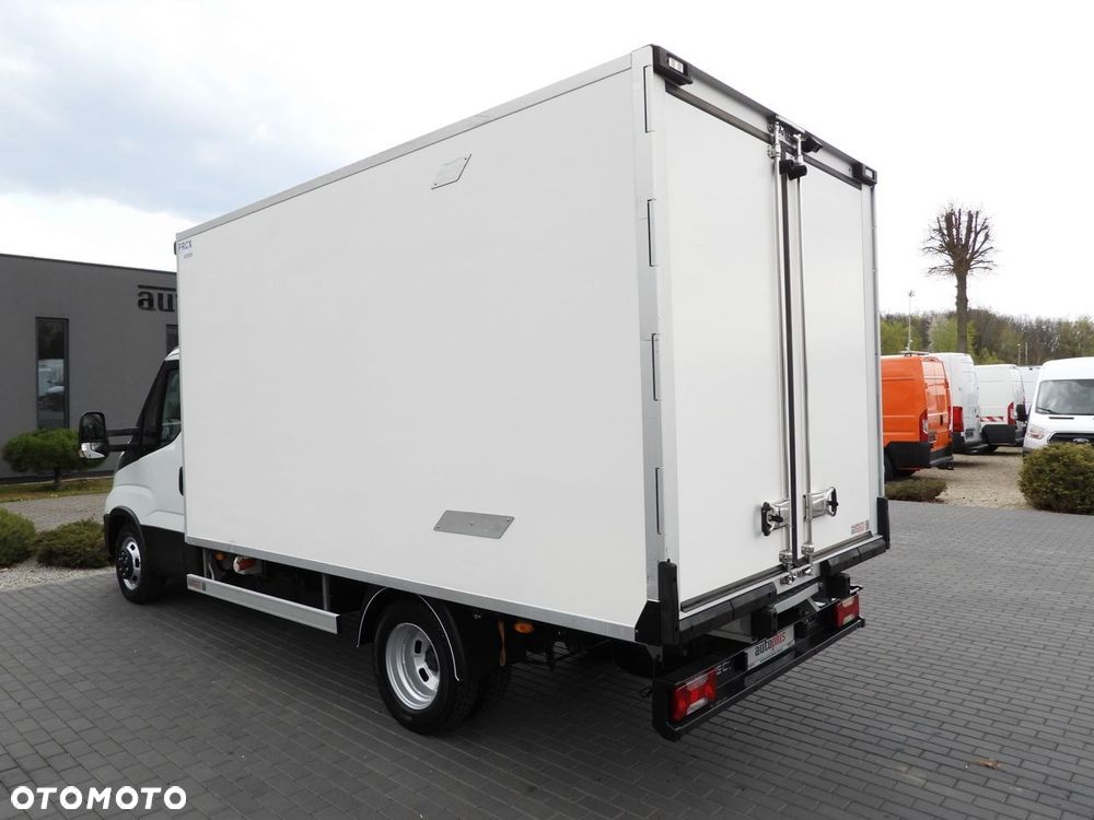 Iveco DAILY 35C16 CHŁODNIA KONTENER -1*C ZASILANIE 230V TEMPOMAT NAWIGACJA BLIŹNIACZE KOŁA KLIMATYZACJA  160KM - 11