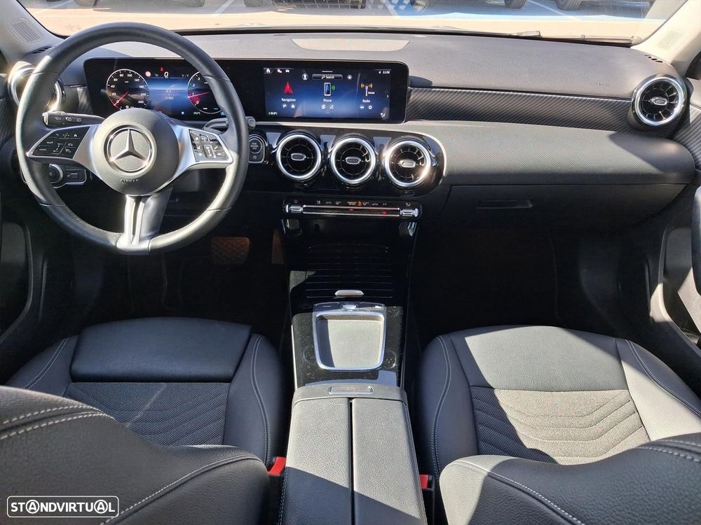 Mercedes-Benz A 200 Standard - 17