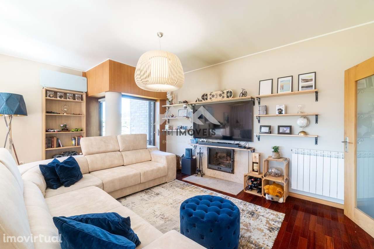 Apartamento T3 | Maia | Último Piso | 208m2 | Duas Varandas | Renovado - Grande imagem: 4/36