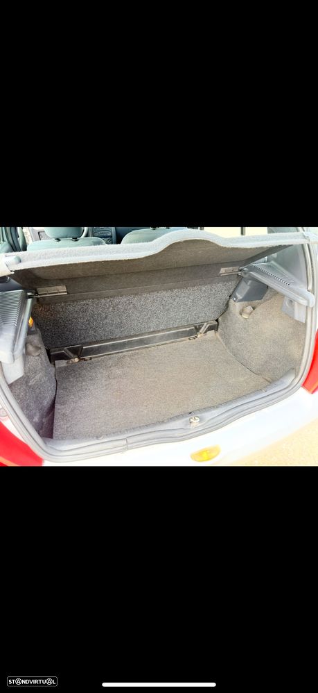 Renault Clio 1.2 16V Authentique - 19