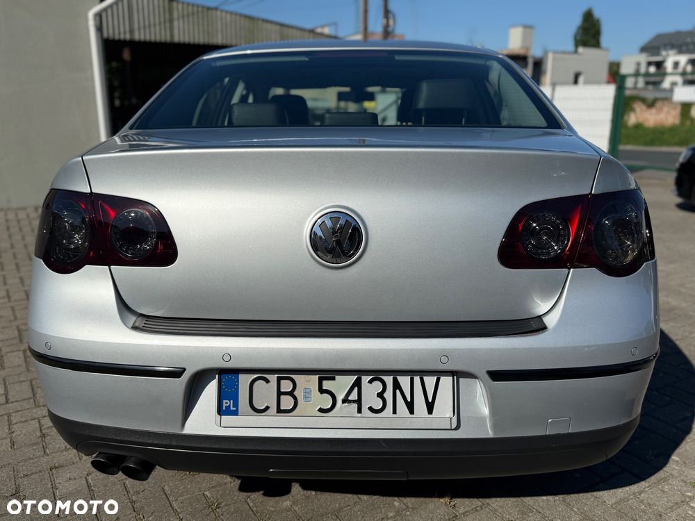 Volkswagen Passat 2.0 TDI DPF Highline DSG - 3