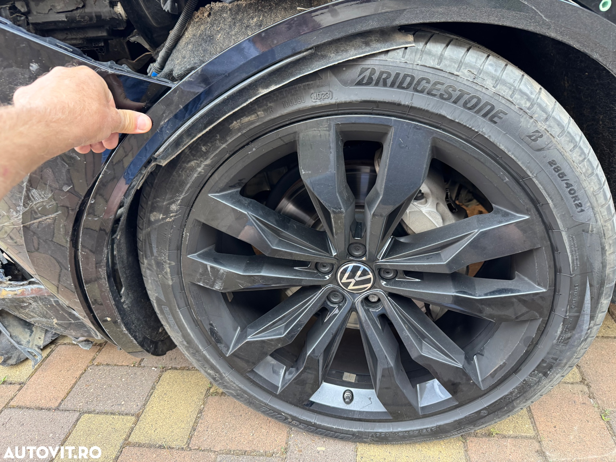 Volkswagen Touareg V6 TDI 4MOTION R-Line - 18
