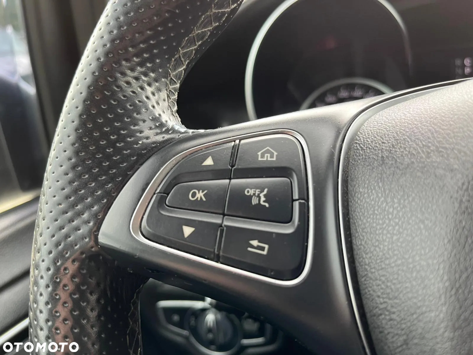 Mercedes-Benz Klasa V 220 d 4-Matic 9G-Tronic (d³ugi) - 24