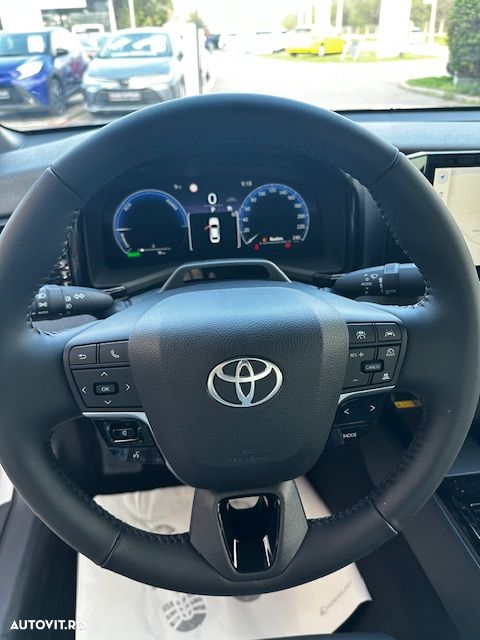 Toyota Camry Executive - 8