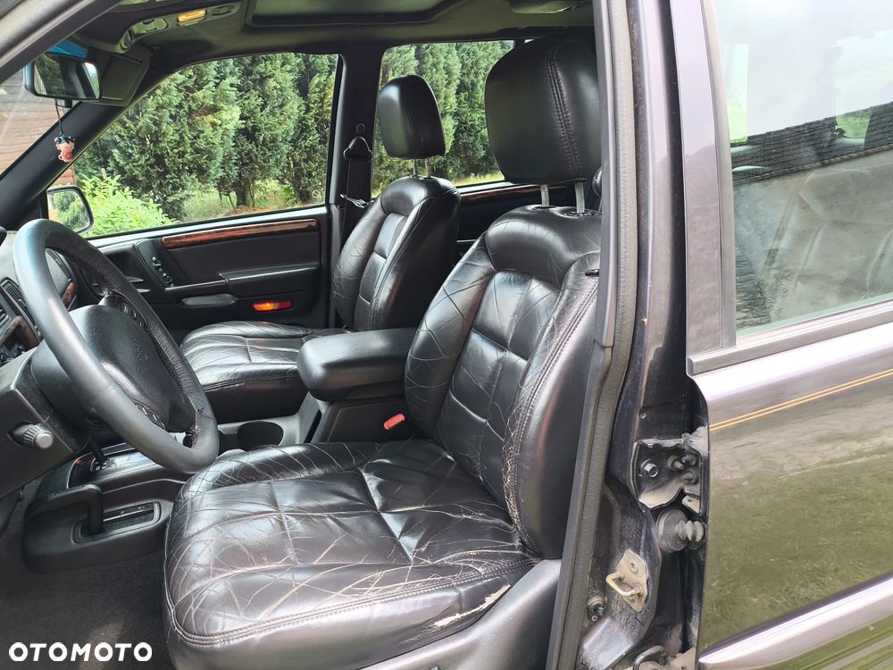 Jeep Grand Cherokee - 10