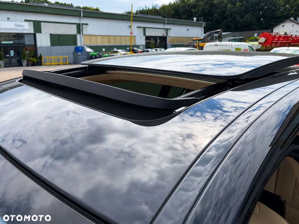 BMW Seria 7 750Li xDrive - 9