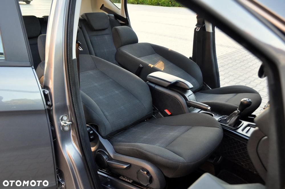 Mercedes-Benz Klasa A 160 BlueEFFICIENCY Elegance Special Edition - 33