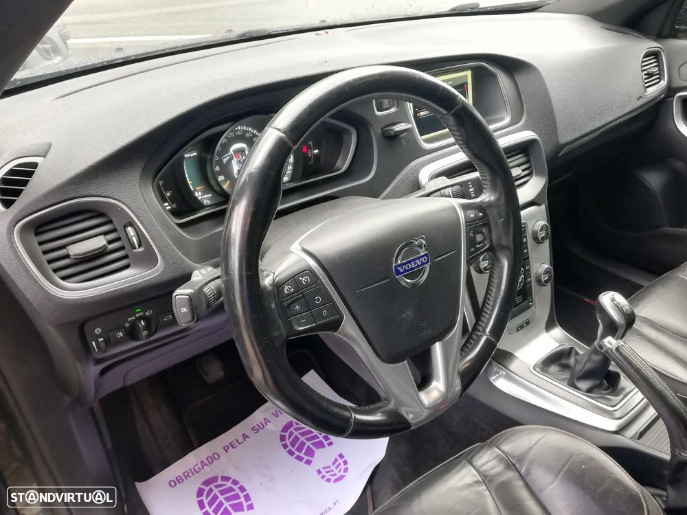 Volvo V40 D2 Ocean Race - 14