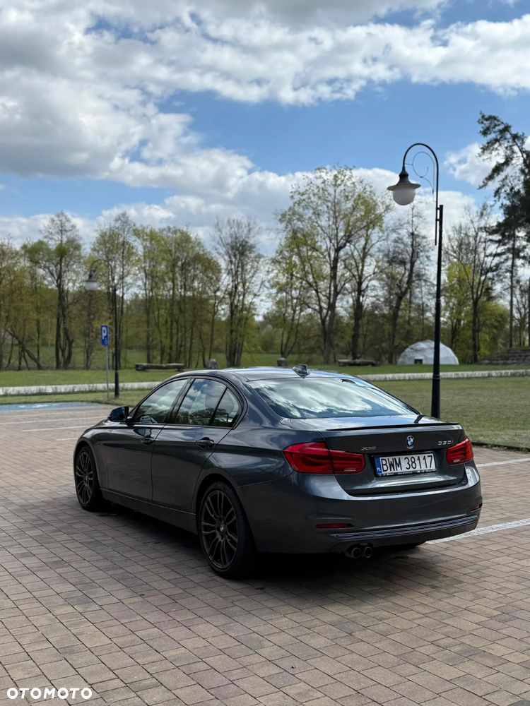 BMW Seria 3 328i xDrive Sport-Aut Sport Line - 22