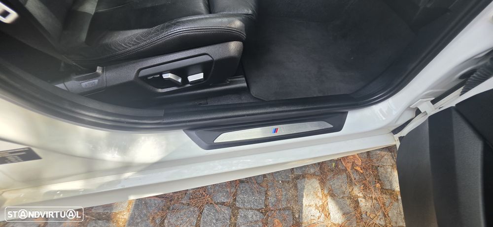 BMW 120 d Aut. M Sport - 43
