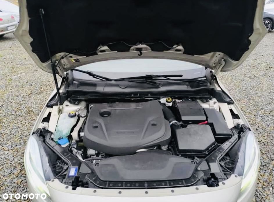 Volvo V40 D2 Geartronic Momentum - 20