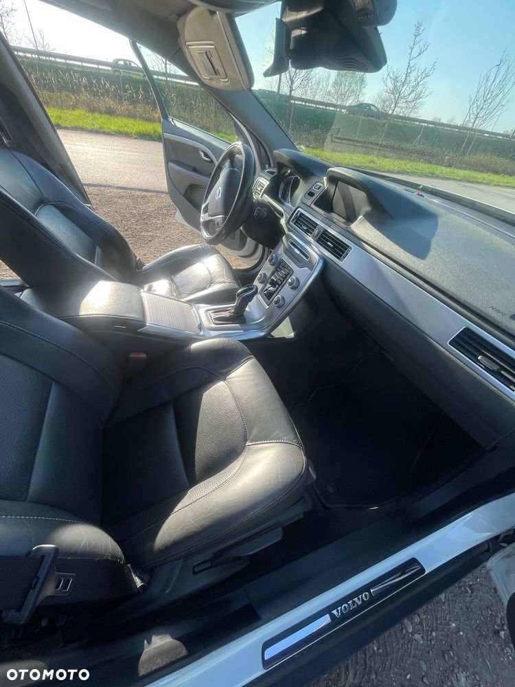 Volvo XC 70 D4 AWD Dynamic Momentum EU6 - 8