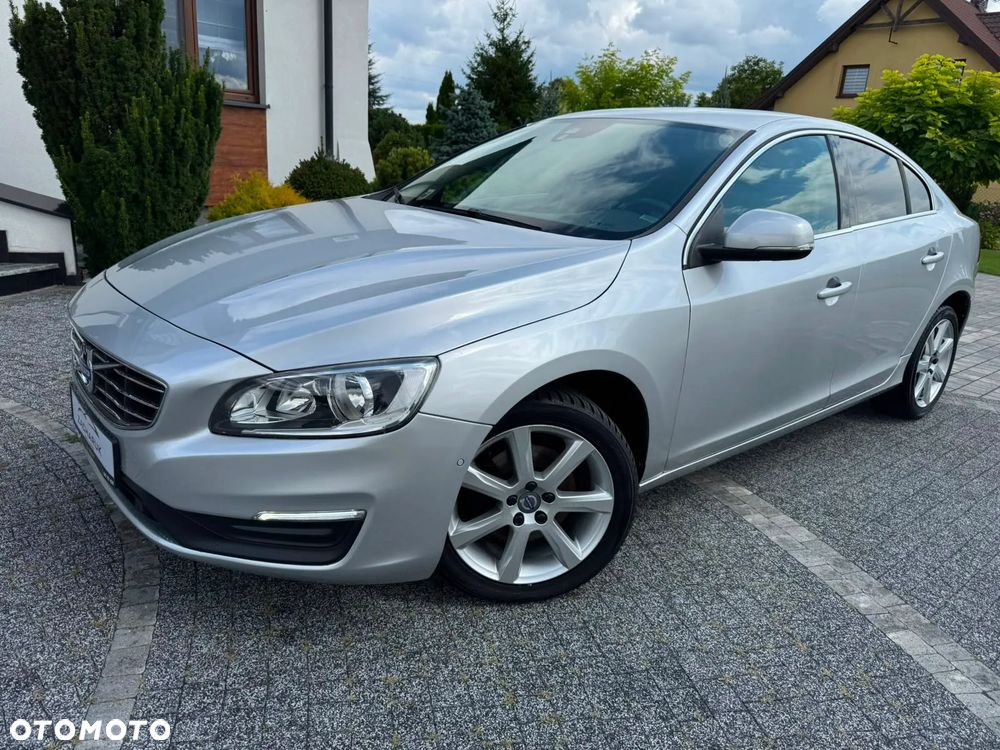 Volvo S60 D2 Momentum - 2