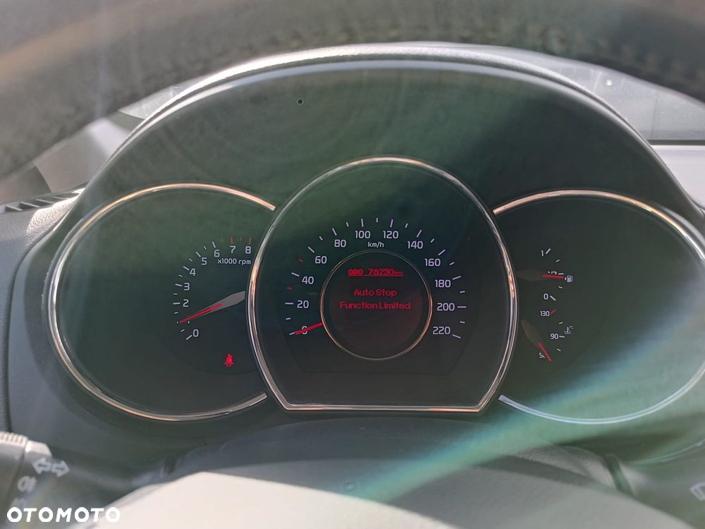 Kia Rio - 9
