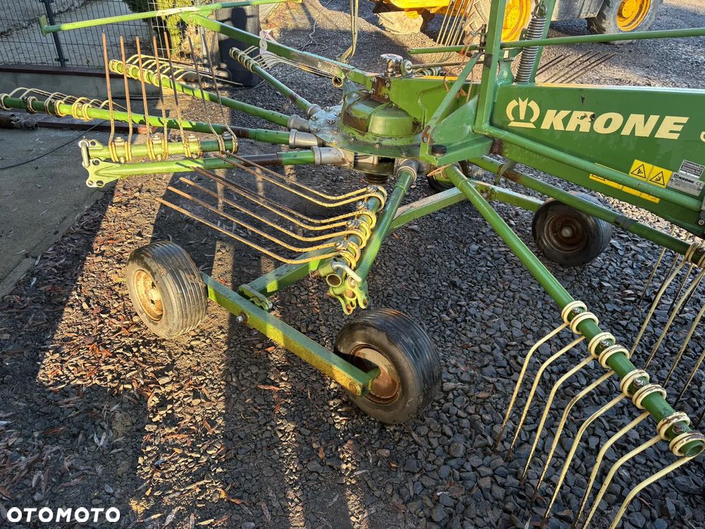 Pottinger EuroTop 651A Multitast Zgrabiarka karuzelowa Stoll R 1400 S - 23