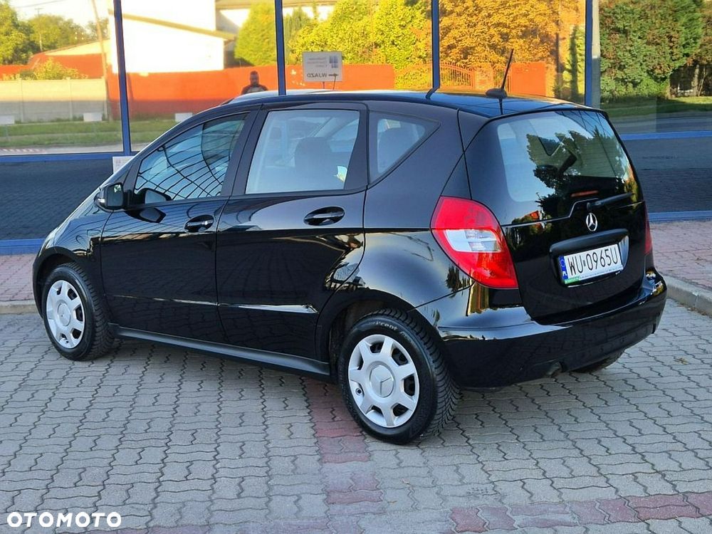 Mercedes-Benz A-Class 2011 photo 3
