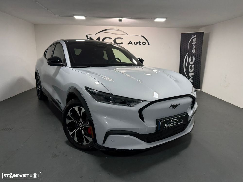 Ford Mustang Mach-E Alargada AWD - 1