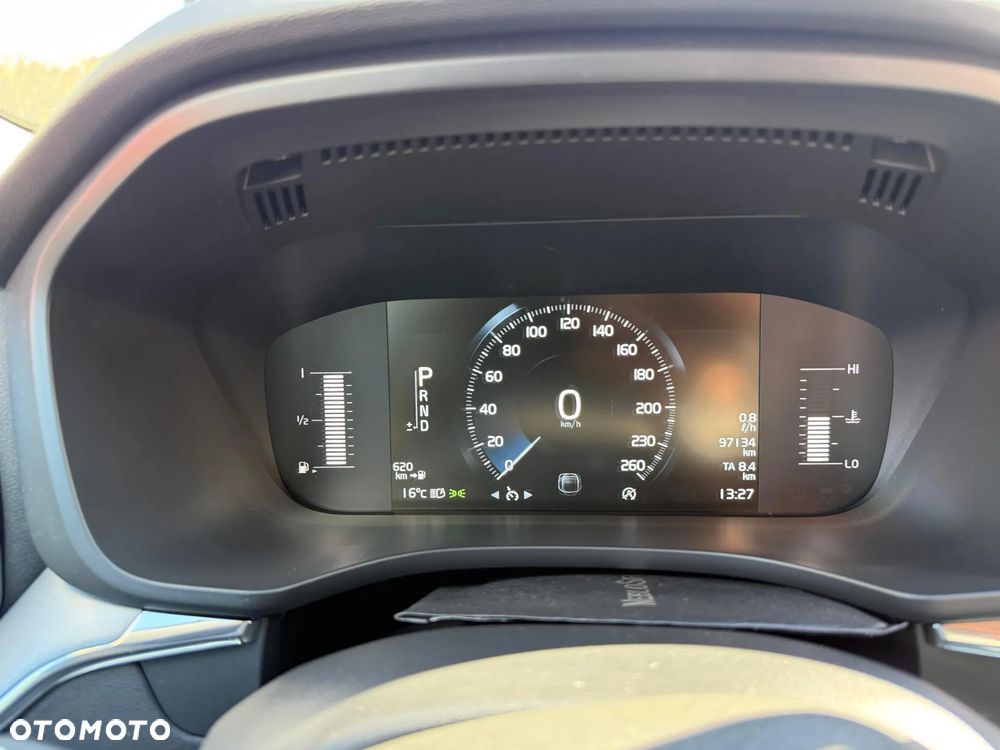 Volvo XC 60 T6 AWD Geartronic Momentum Pro - 9