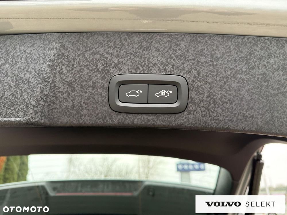 Volvo XC 40 - 30
