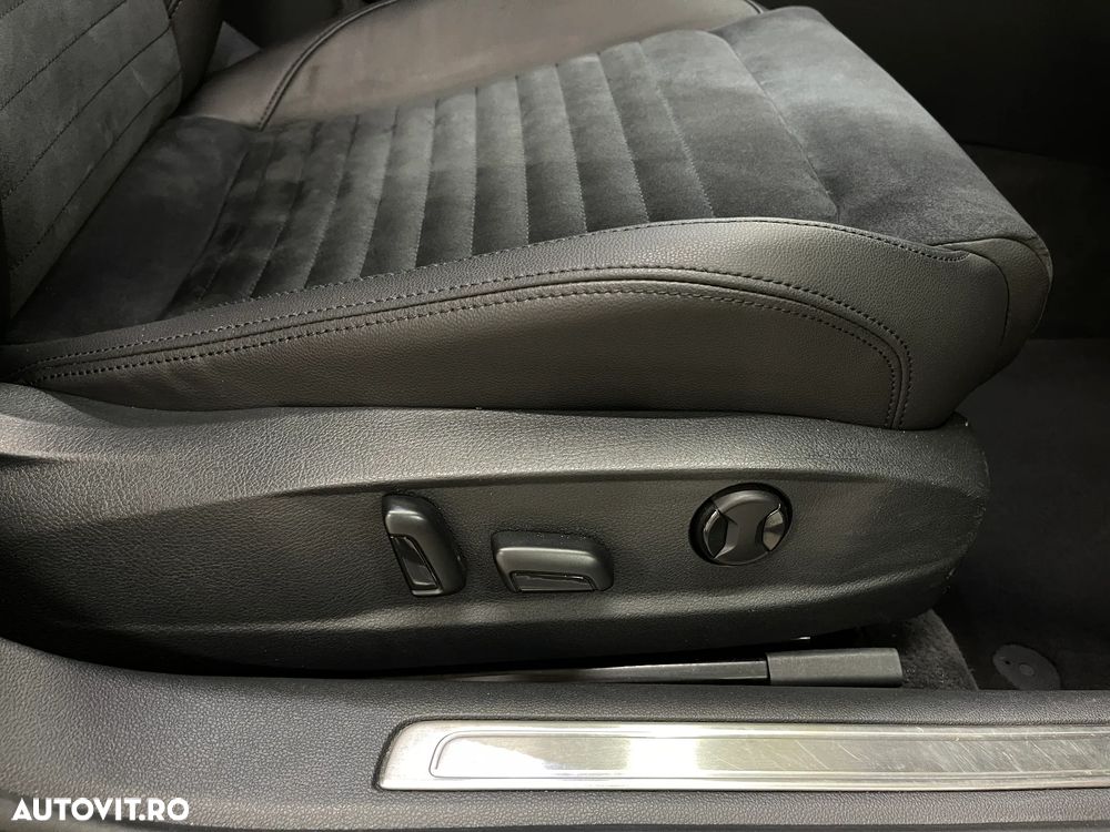 Volkswagen Passat 2.0 TDI DSG Highline - 25