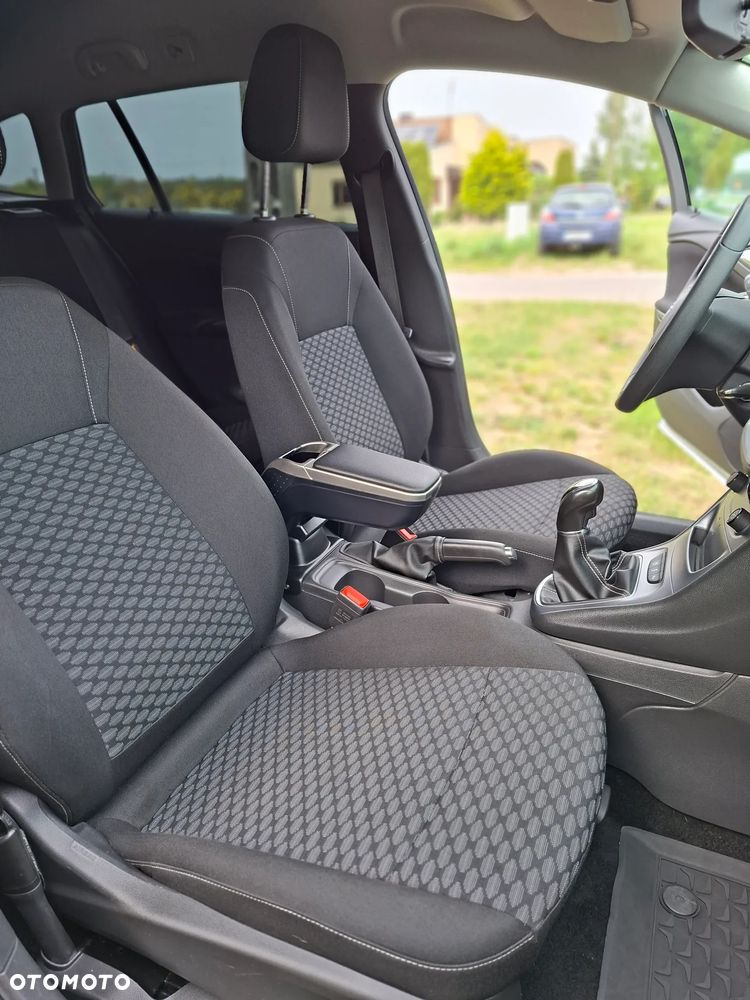 Opel Astra 1.6 D (CDTI) Edition - 17