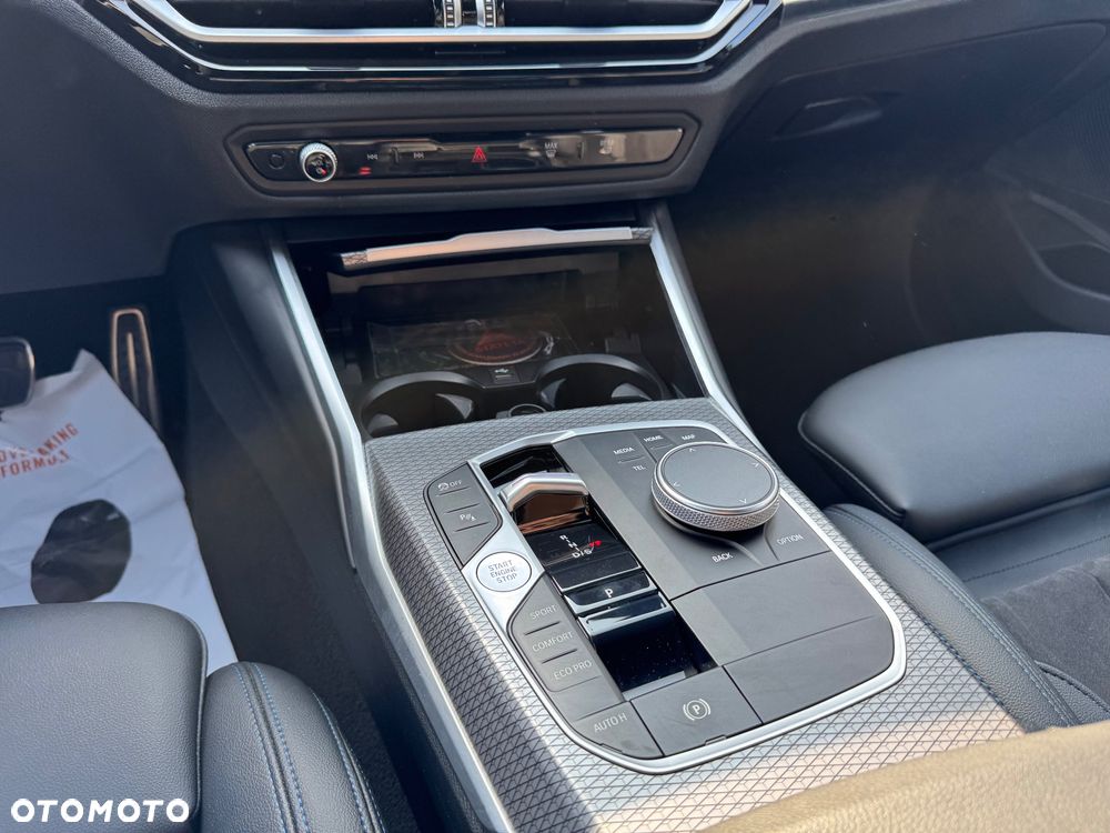 BMW Seria 3 320d xDrive M Sport sport - 19