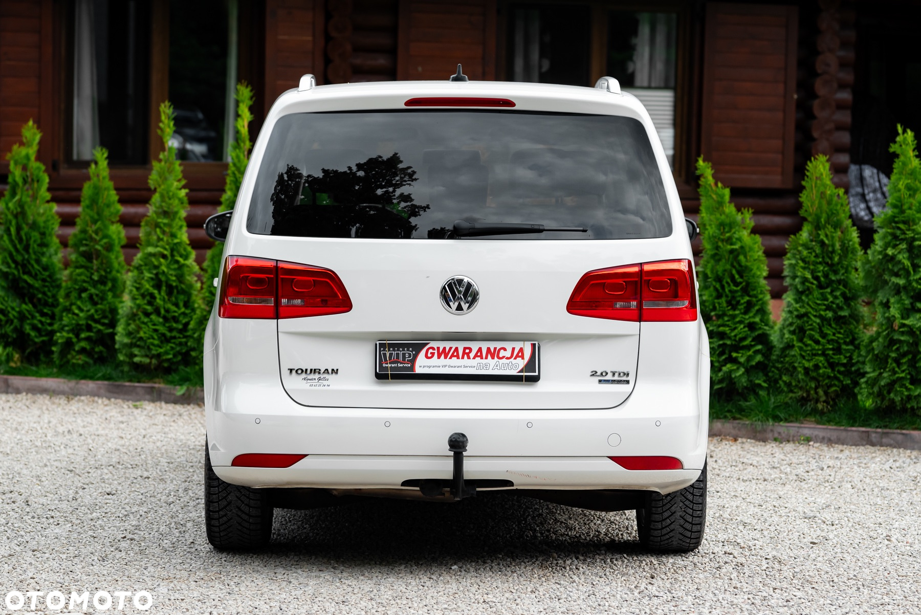 Volkswagen Touran 2.0 TDI DPF BlueMotion Technology MATCH - 11