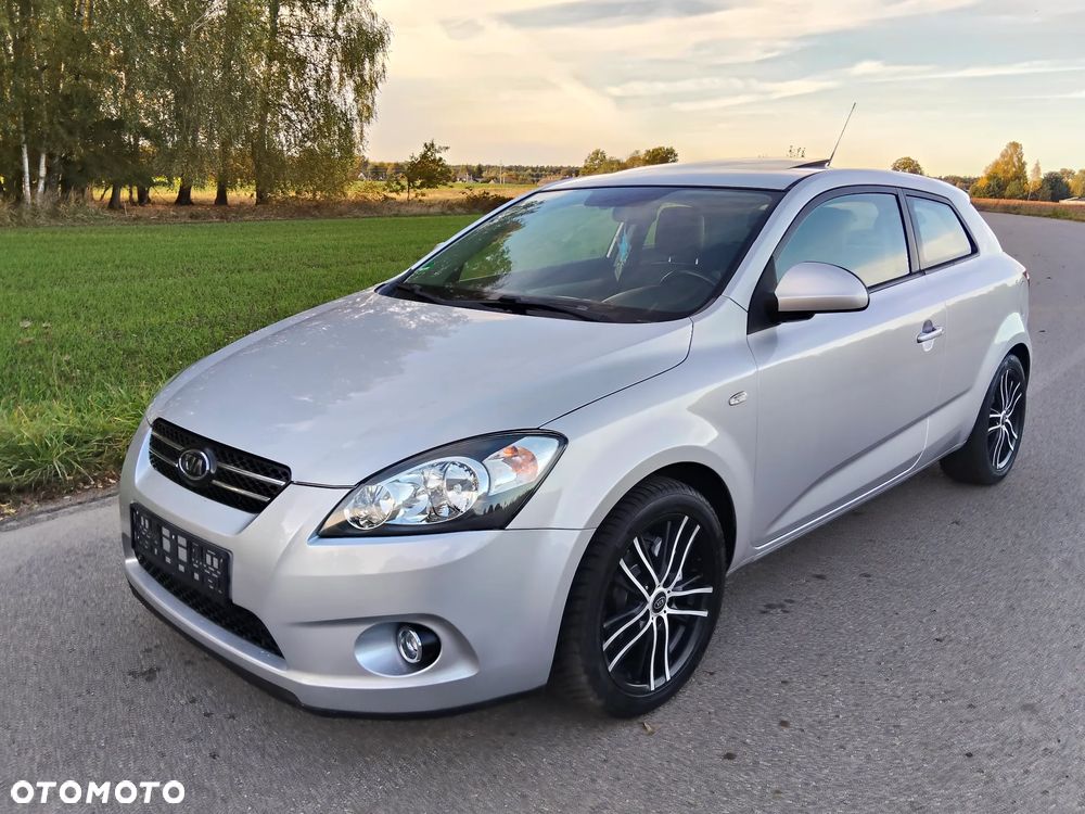 Kia Ceed - 17
