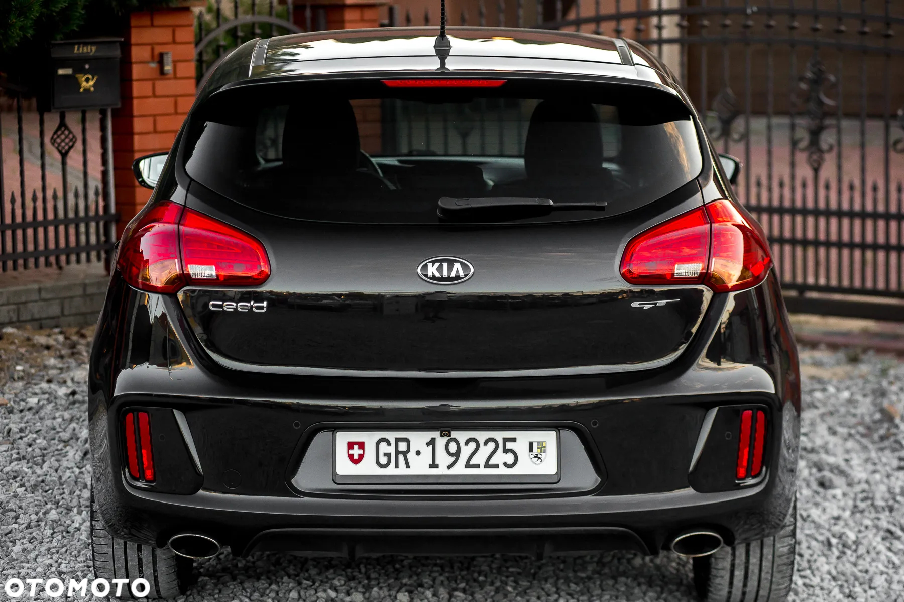 Kia Ceed 1.6 T-GDI GT - 11