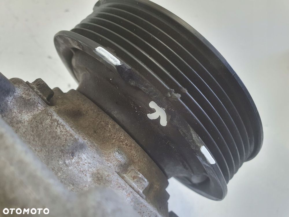 SPRĘŻARKA KLIMATYZACJI Audi A4 B8 1.8 TFSI _ 8T0260805E - 7