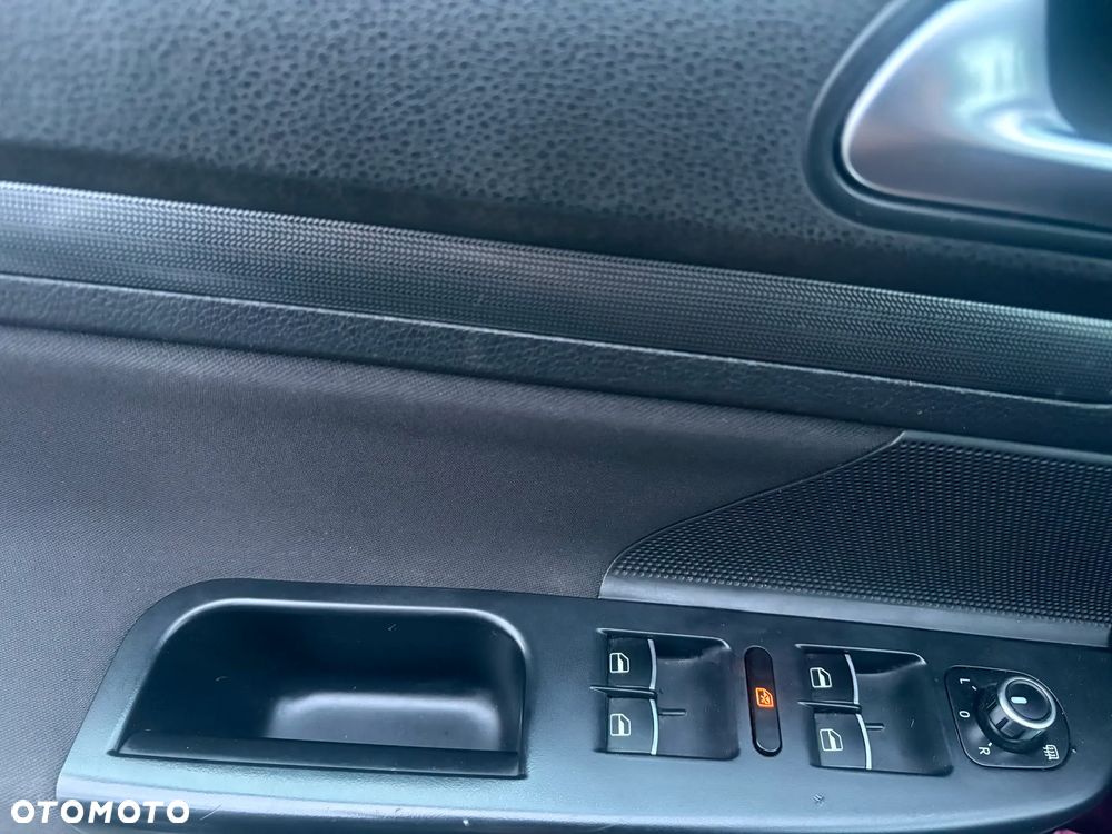 Volkswagen Golf - 10