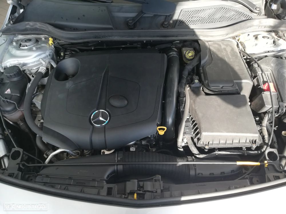 Mercedes-Benz A 200 d 7G-DCT AMG Line - 23