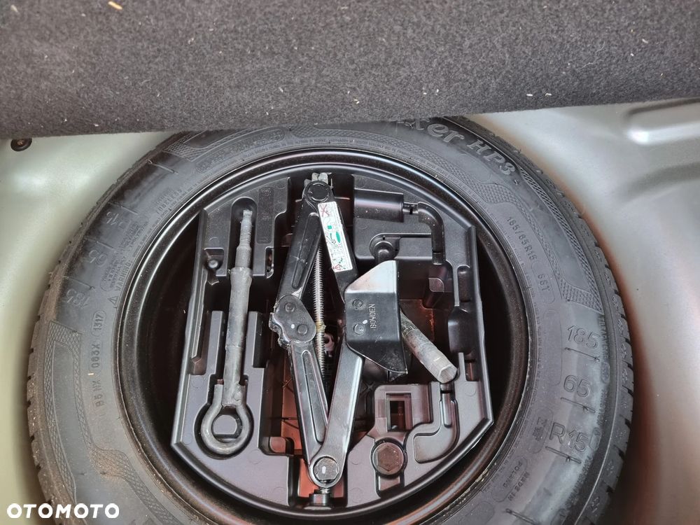 Citroën C3 Pure Tech 82 SHINE - 34