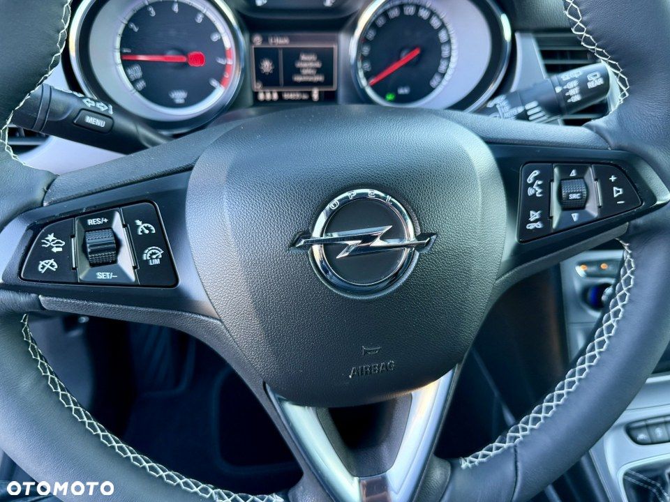 Opel Astra 1.4 Turbo Innovation - 21