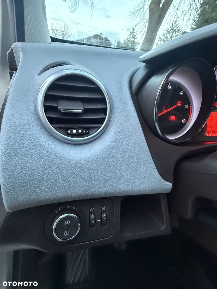 Opel Meriva - 29