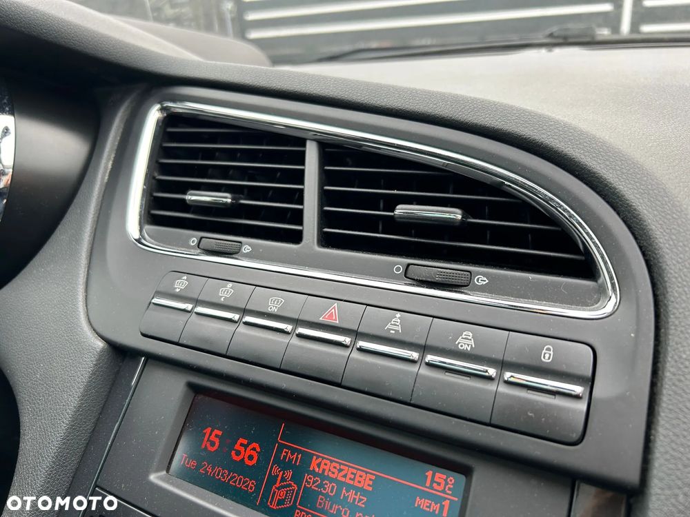 Peugeot 5008 155 THP Automatik Allure - 12