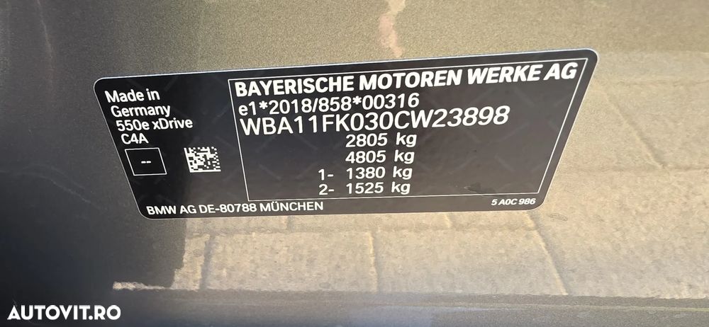 BMW Seria 5 550e xDrive AT PHEV - 11