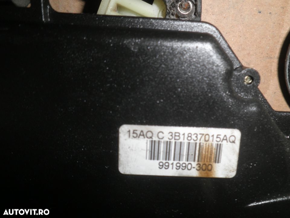 Incuietoare / Broasca Stanga Fata VW T5  3B1837015AQ - 3