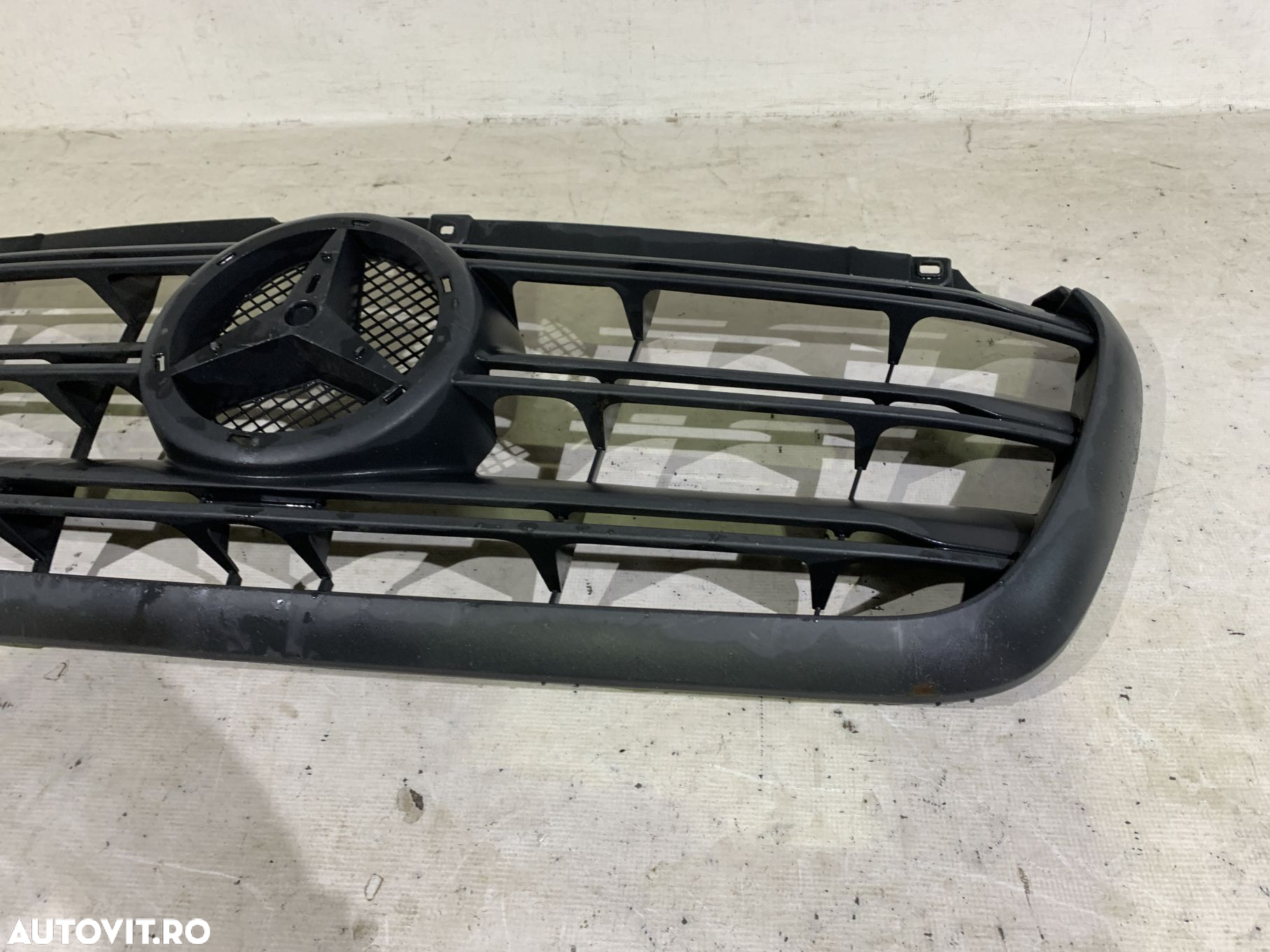 Grila radiator Mercedes Sprinter 910, 2018, 2019, 2020, 2021, 2022, 2023, 2024, cod origine OE A9108852600. - 2