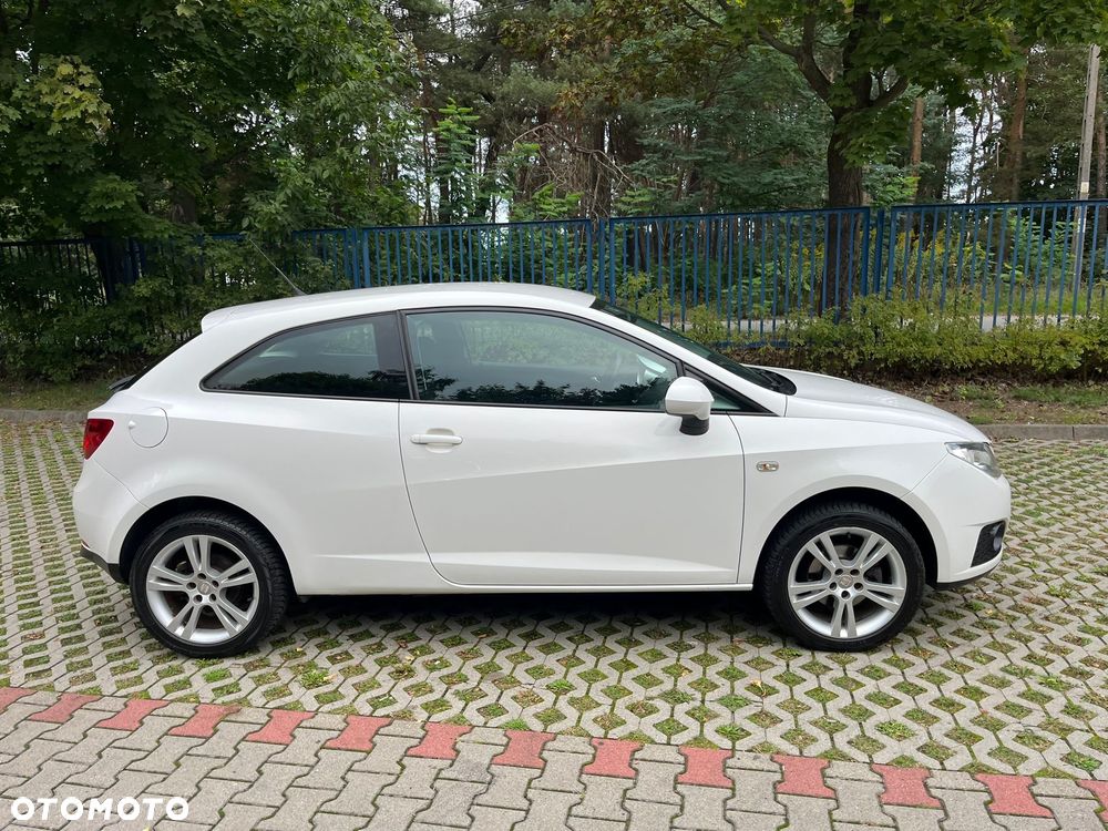 Seat Ibiza SC 1.6 16V DSG Style - 9