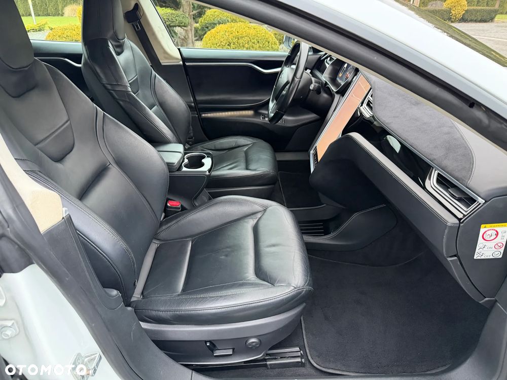 Tesla Model S 85D Allradantrieb - 10